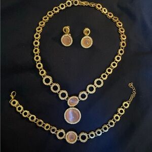 Gorgeous Boutique Pink and Rhinestone Gold Tone Necklace 3 Piece Set